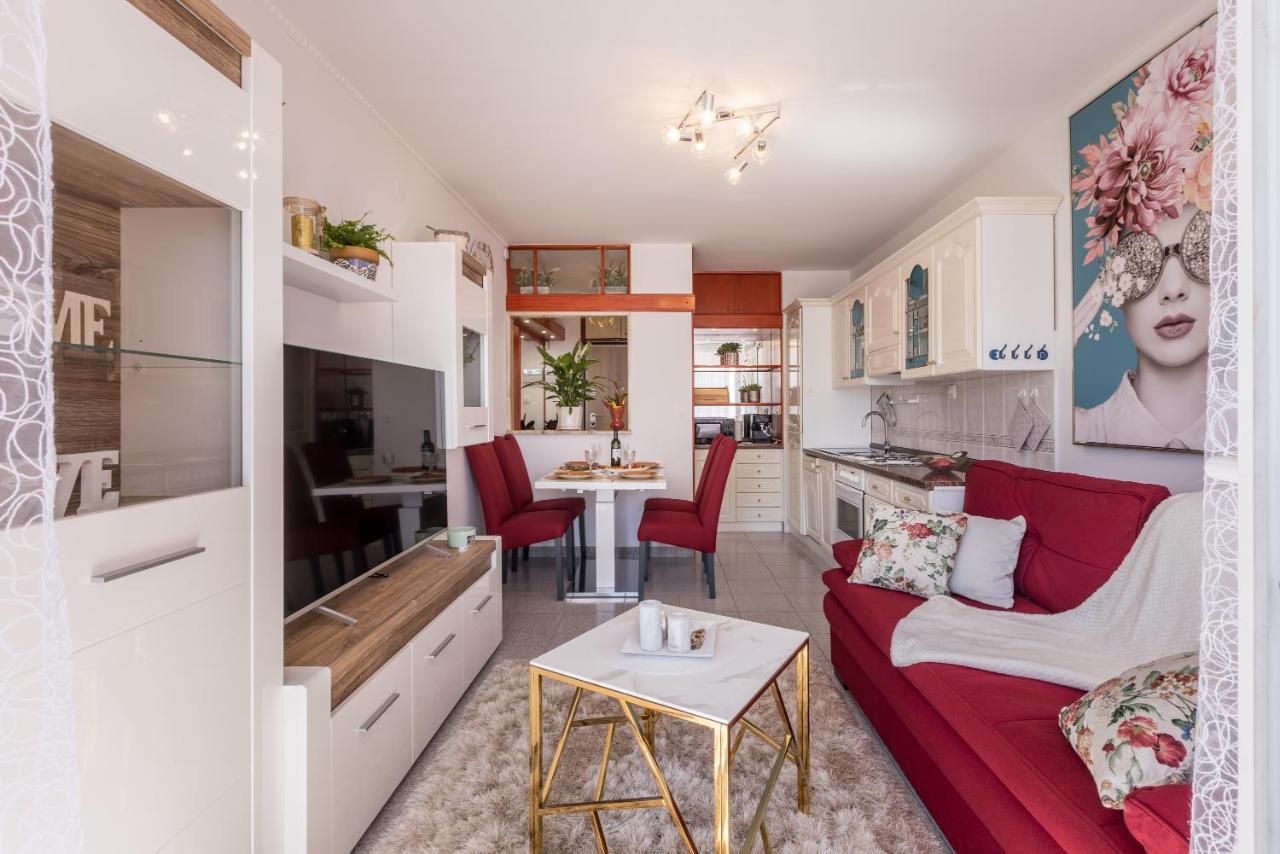 ספליט Apartment Desert Rose מראה חיצוני תמונה